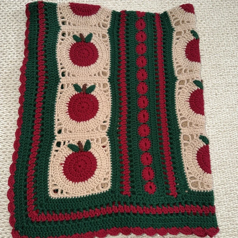 Vintage Granny Square Blanket Throw. Apples, Green Red. 41x 53 Handmade